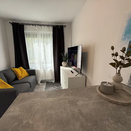 Апартаменты Einzimmer -appartement Mit Kueche & Balkon, Kolbergring