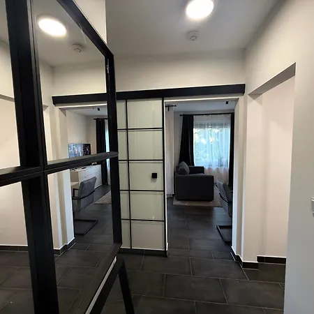 Einzimmer -appartement Mit Kueche & Balkon, Kolbergring Апартаменты